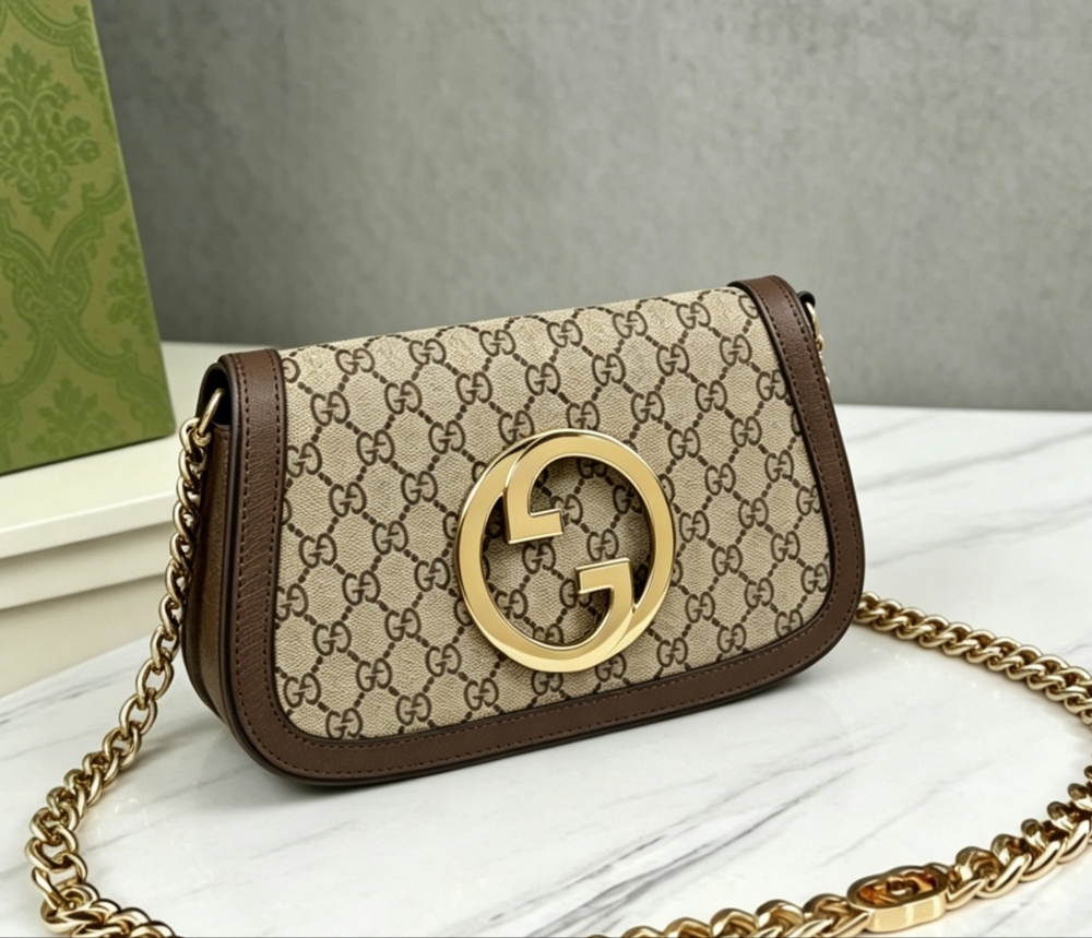 Gucci Blondie Medium Shoulder Bag